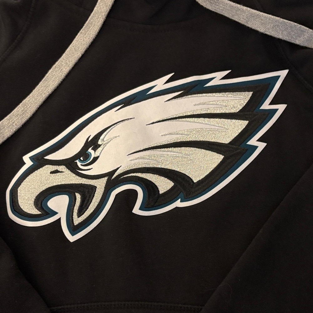 Philadelphia Eagles Black Hoodie with 🦅 Logo ~ Size Small - Picture 2 of 5